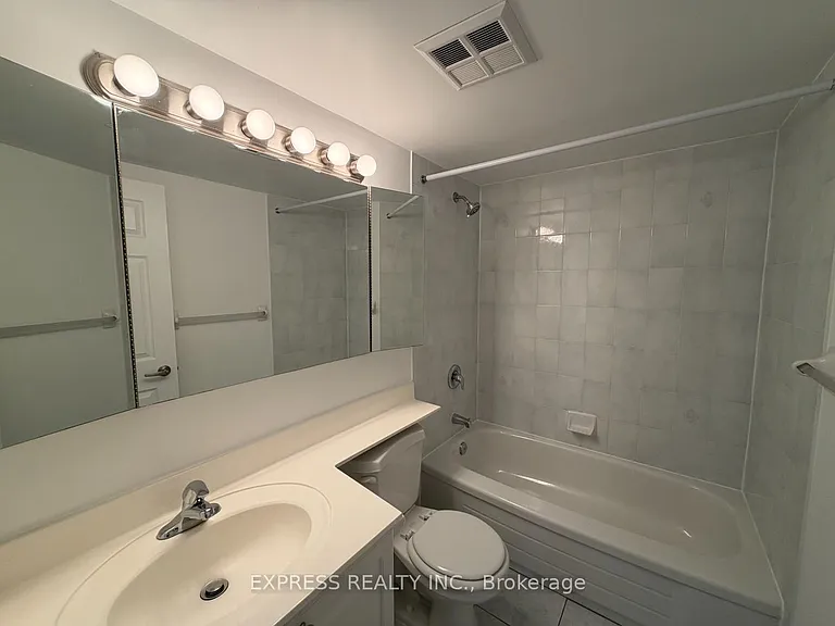 29 Pemberton Ave #903 — Photo 13