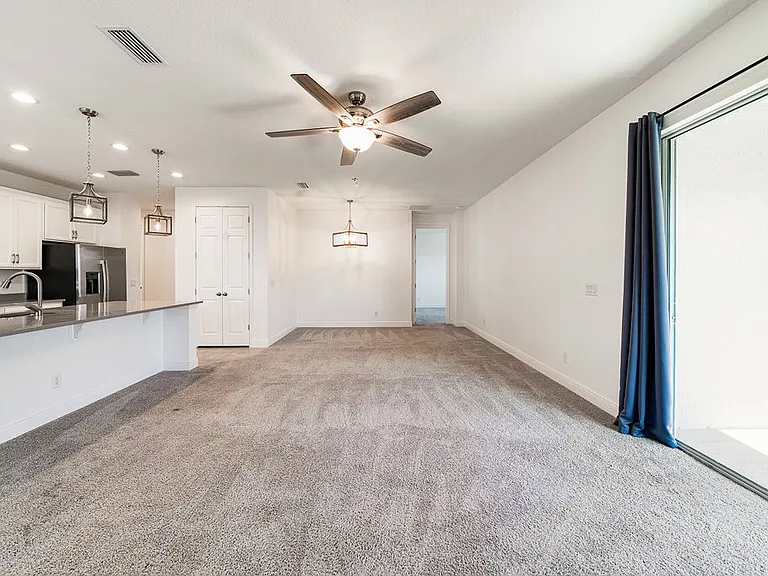 4921 Olivia Ct — Photo 12