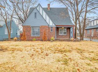 514 S Crestway St, Wichita, KS 67218