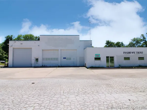 1501 W Main St, Henryetta, OK 74437