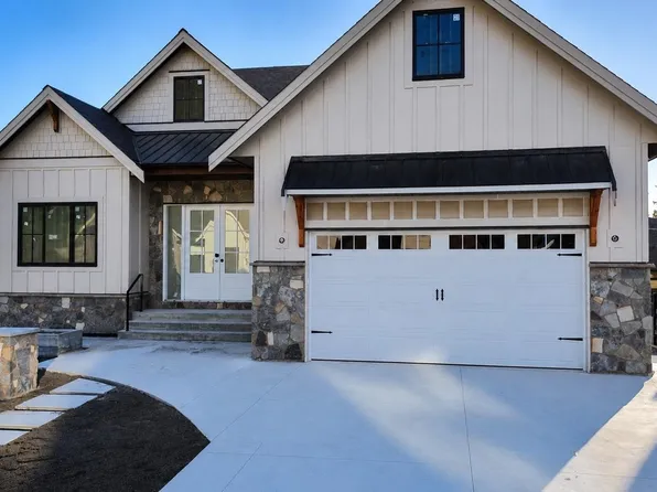 10013 Trillium Way, Chilliwack, BC V0X 1X1