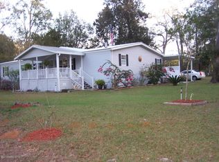 207 Kyte Rd, San Mateo, FL 32187