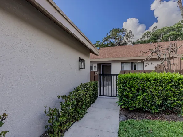 2054 SW Silver Pine Way #123d, Palm City, FL 34990
