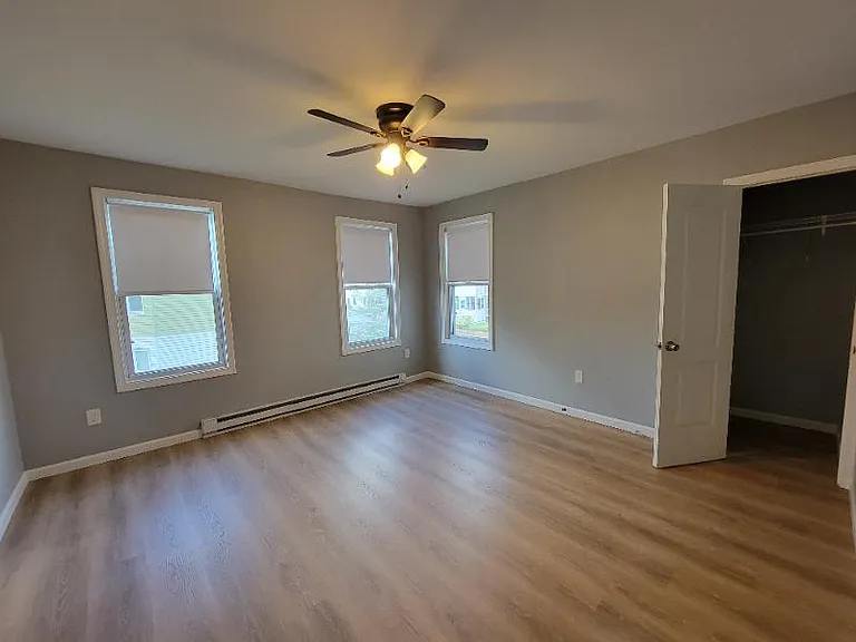30 Beacon Ave — Photo 11
