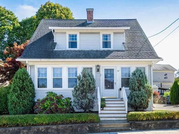 32 Elm St, Marlborough, MA 01752