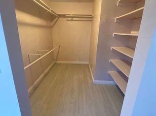 939 Baldwin Rd, Bakersfield, CA 93304