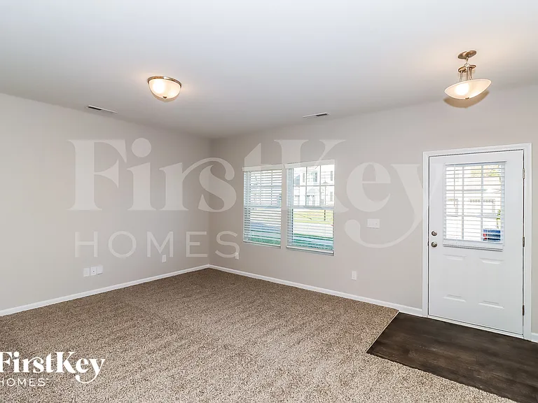 184 Sutters Mill Dr — Photo 4