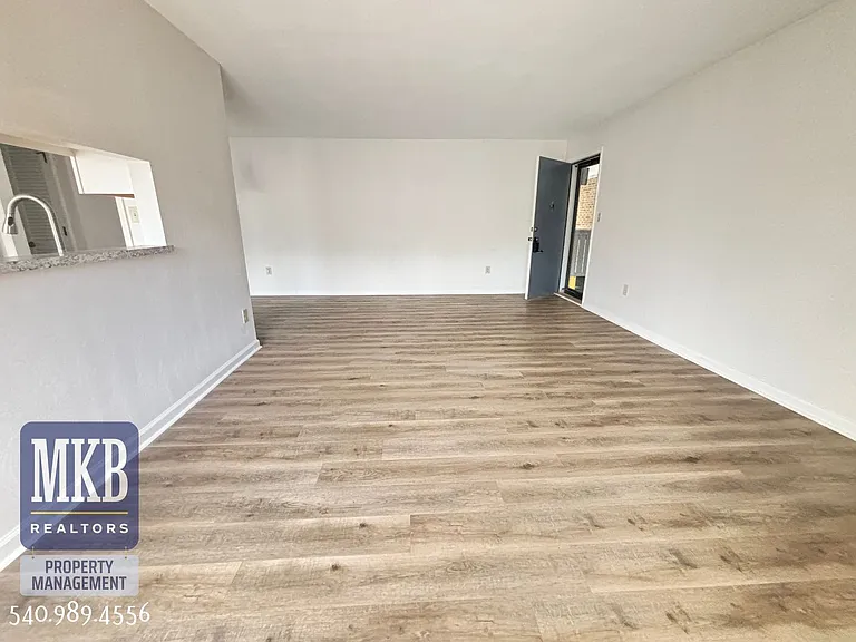 2527 Gatehouse Ln — Photo 40