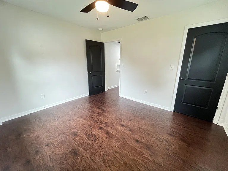 1127 Afton St — Photo 14