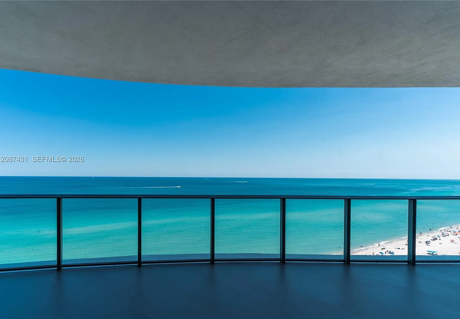 Ritz- Carlton Sunny Isles — Photo 2
