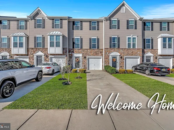 74 Benford Ln, Edgewater Park, NJ 08010