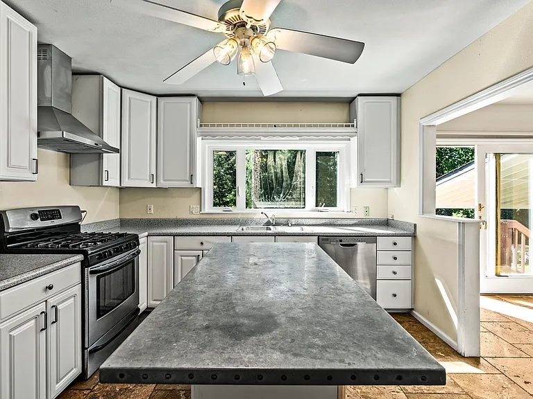 11 Lukens Pl — Photo 10
