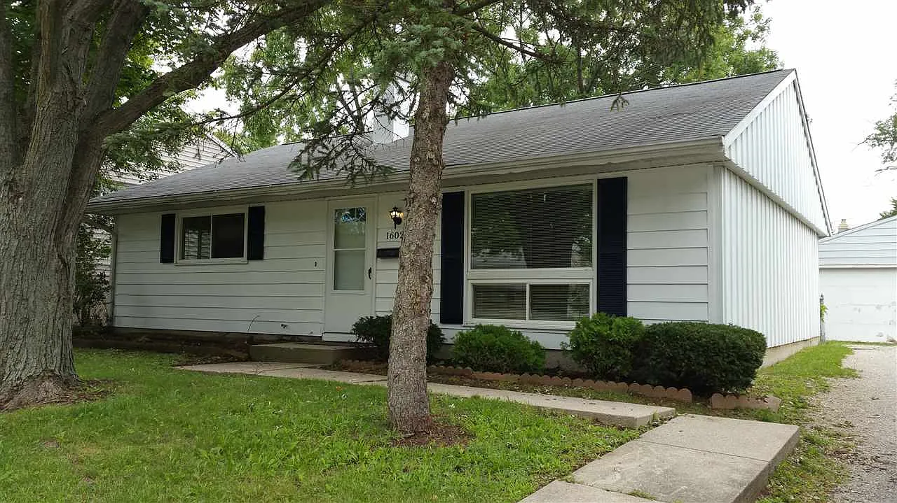 1602 Magnolia Ln photo 1