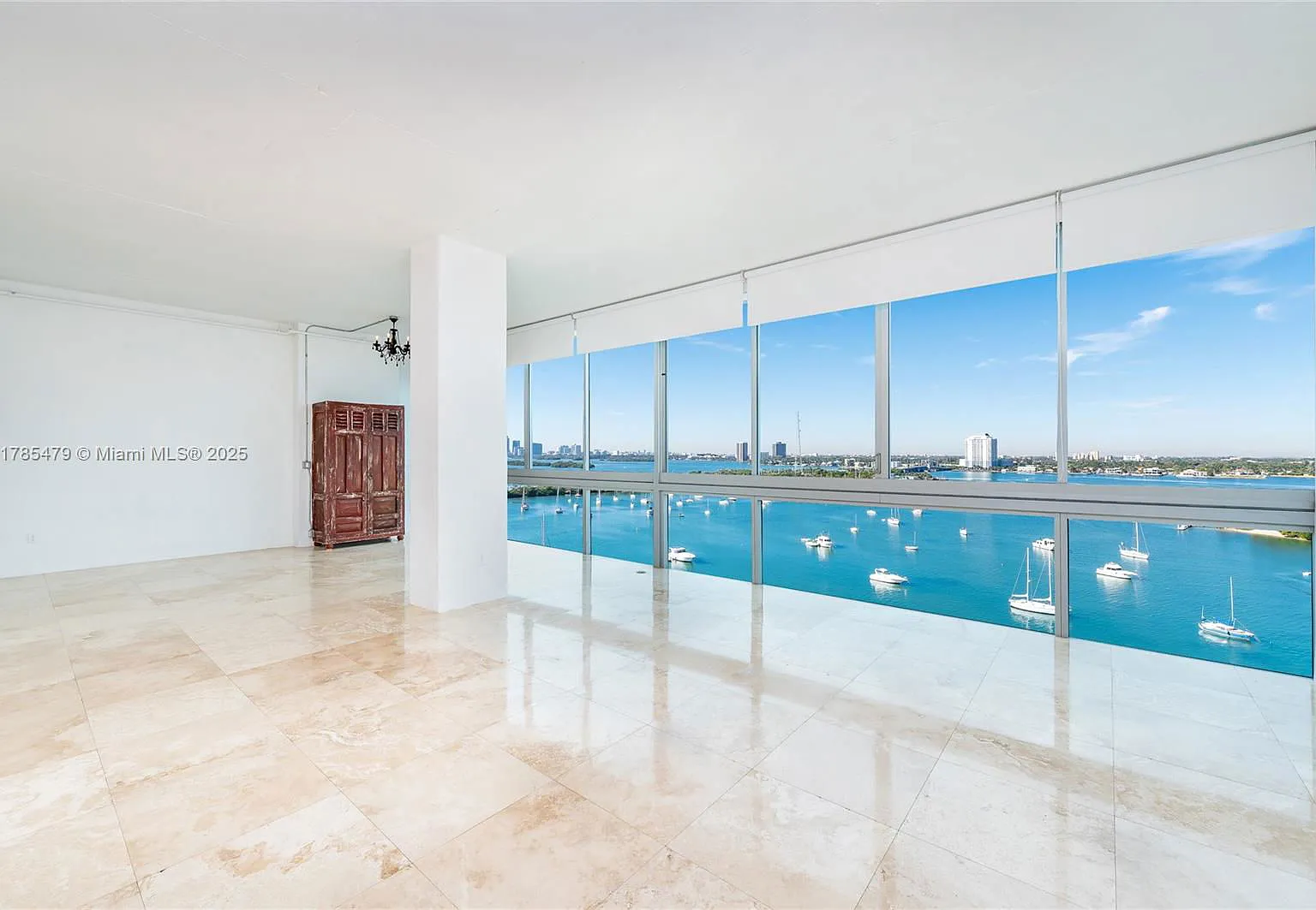 2 bed, 2.0 bath, 1906 sqft, $6,000 — Photo 1