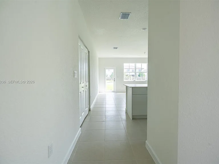 2485 SE 29th Dr — Photo 25