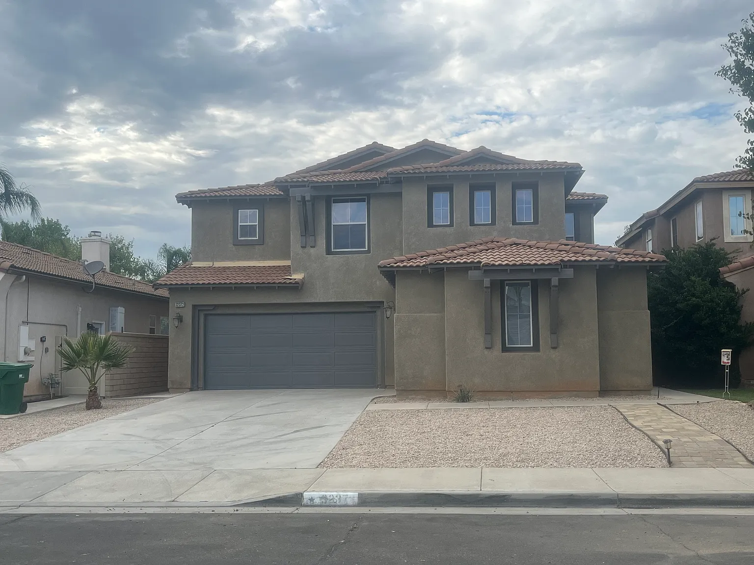 5 bed, 2993 sqft, $4,050 — Photo 1