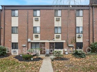 100 E Glenolden Ave APT D17, Glenolden, PA 19036