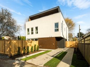 920 Island Rd #1, Oak Bay, BC V8S2T6