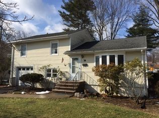 74 S Ashby Ave, Livingston, NJ 07039