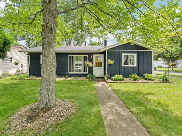 402 Hazel Dr, Berea, OH 44017