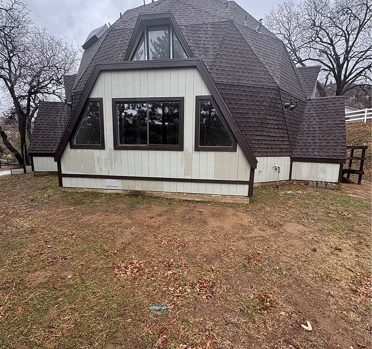 2nd image of 22181 Geneva Dr