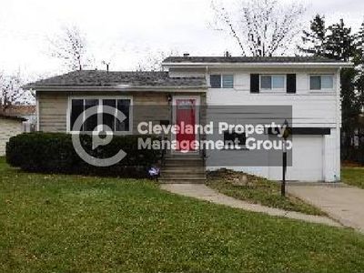 27 Southview Rd, Bedford, OH, 44146
