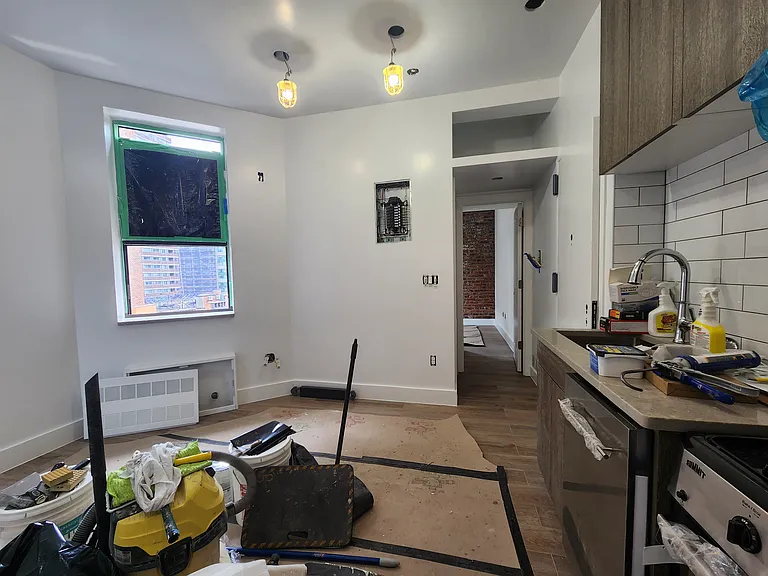 235 E 24th St #6C — Photo 11