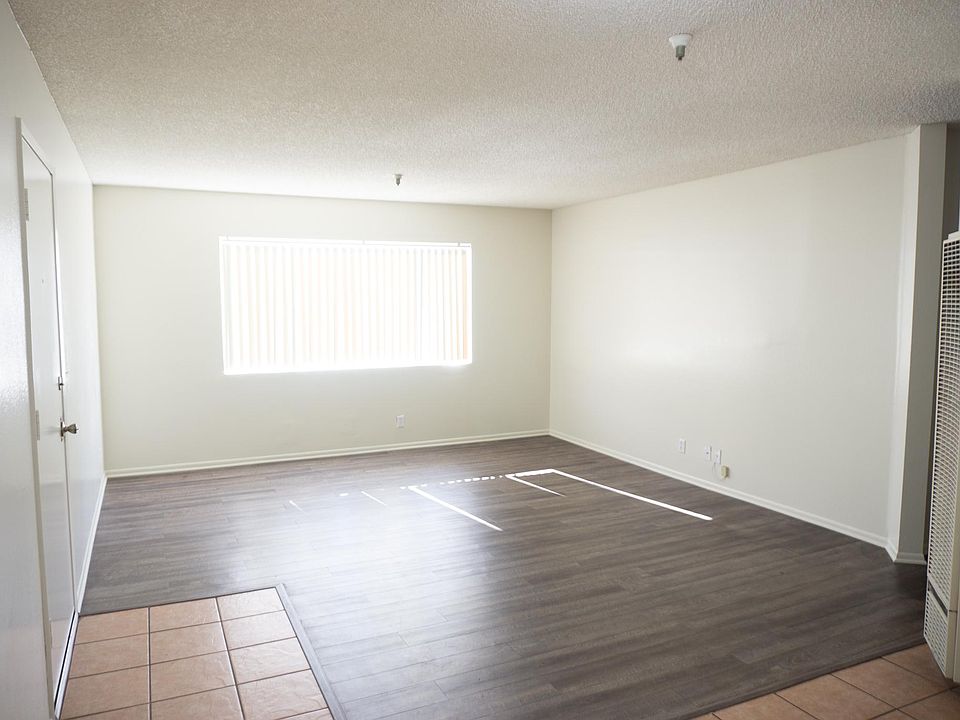 1st image of 3228 W 139th St APT 12