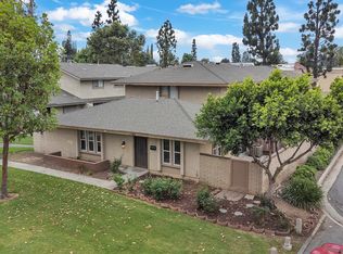 146 Pembroke Ln #28, Placentia, CA 92870