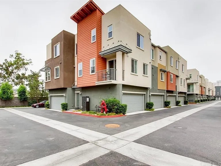 317 Antoni Gln — Photo 4
