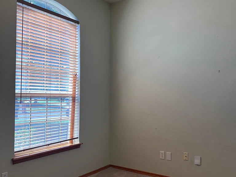 16232 Seminole Dr — Photo 15