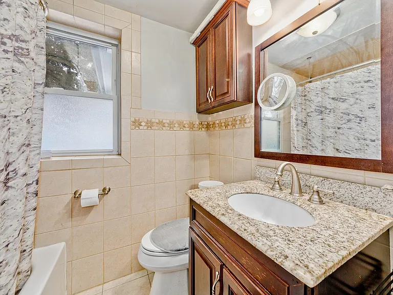 36 E Touhy Ave — Photo 10