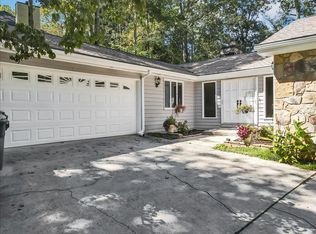 2980 Roxburgh Dr, Roswell, GA 30076