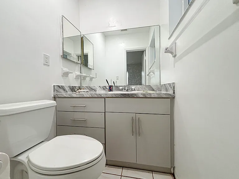 3645 NW 195th Ter — Photo 20