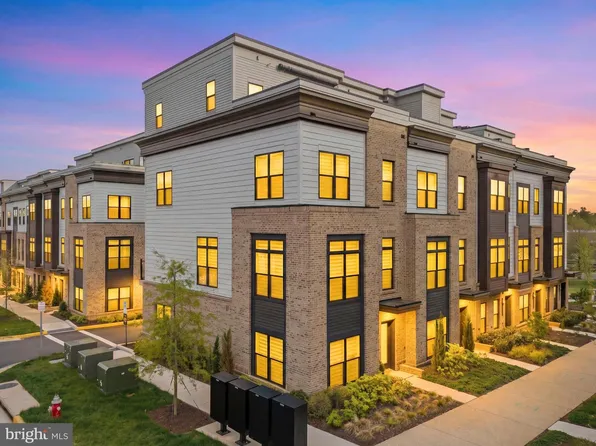 2040 Tysons Ridgeline Rd, Falls Church, VA 22043