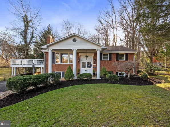 4425 Carrico Dr, Annandale, VA 22003