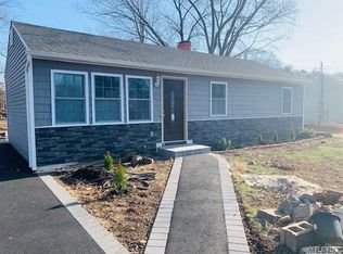 1739 N Thompson Dr, Bay Shore, NY 11706