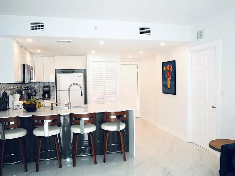 3410 Coral Way #Penthouse 05 — Photo 2