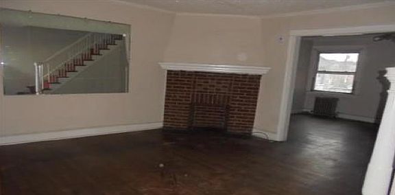 4th image of 5657 Beaumont Ave