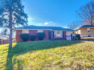 1110 Astoria Dr, Saint Louis, MO 63137