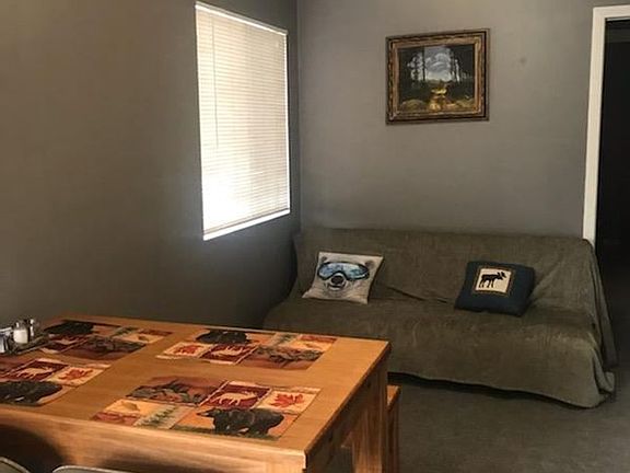 2nd image of 318 Mojave Blvd