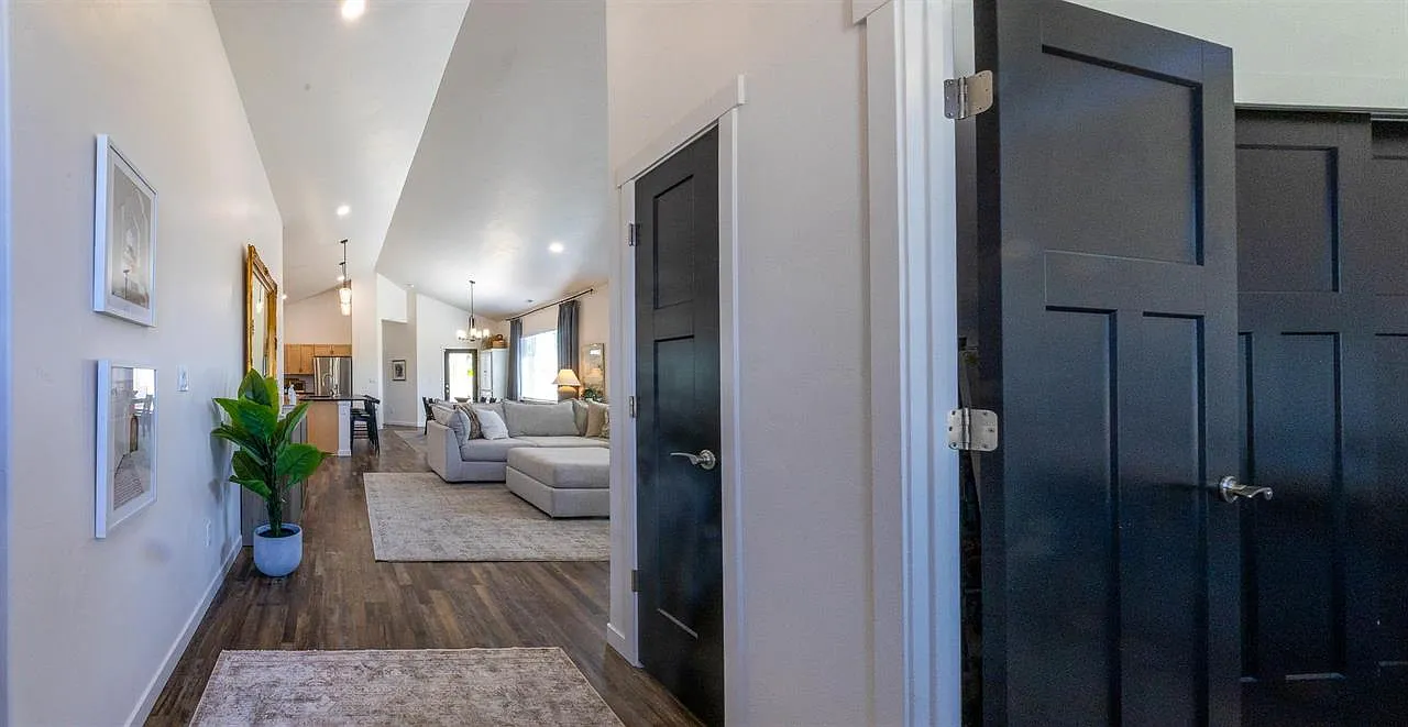 4 bed, 1756 sqft, $2,600 — Photo 4