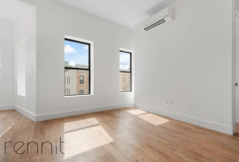 71-33 65th Pl #3B — Photo 1
