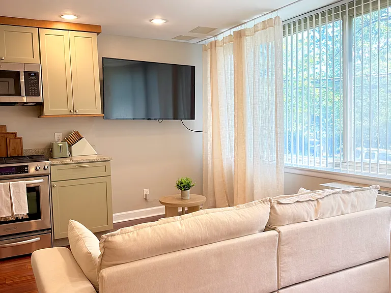 1210 N Taft St #100 — Photo 16