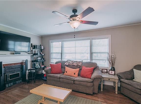 2nd image of 308 Allen Dr