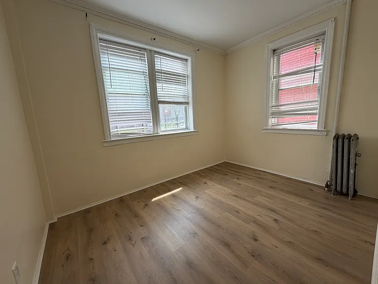 1343 Boynton Ave #1F — Photo 2