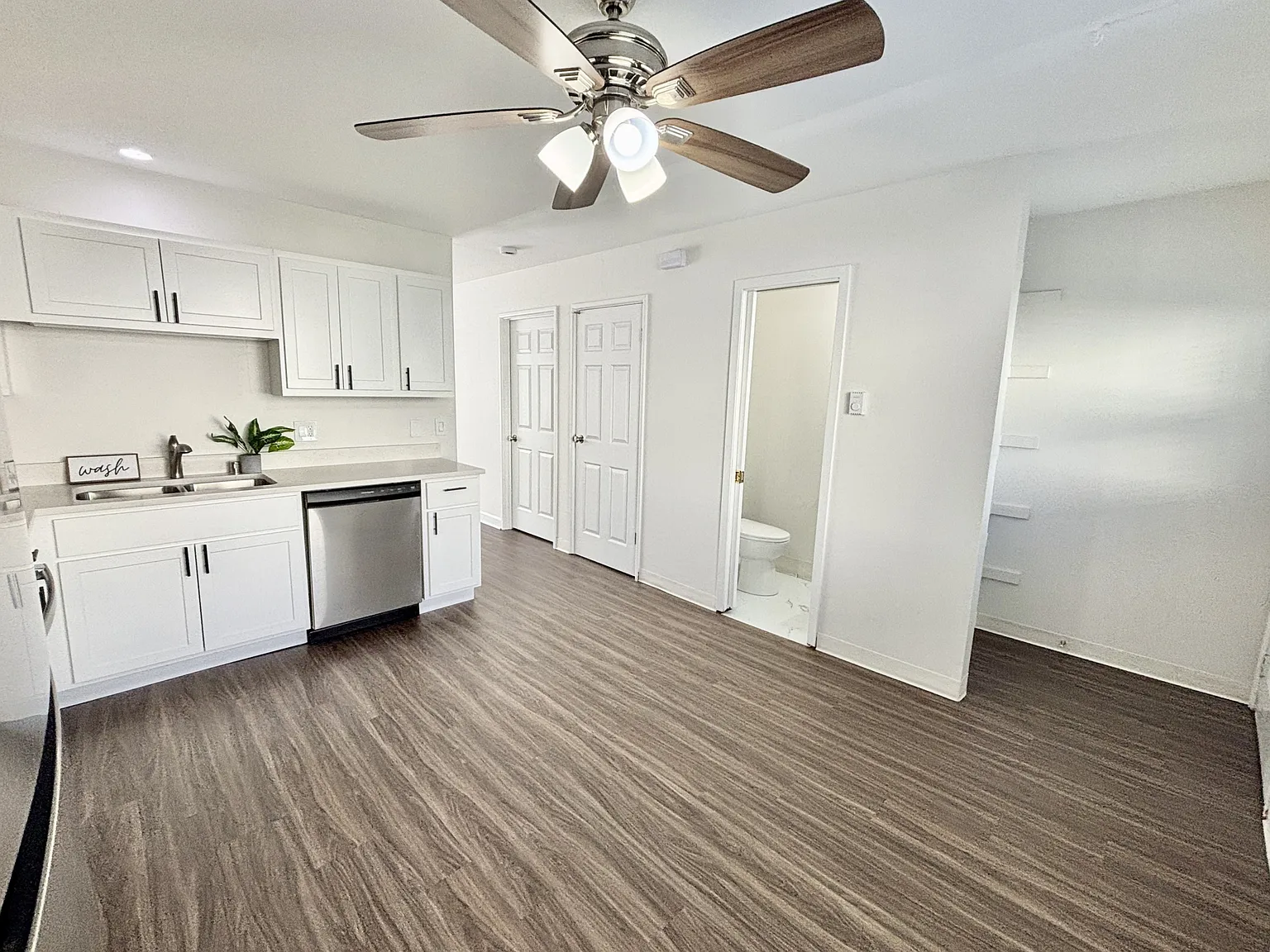 2 bed, 1.5 bath, 1000 sqft, $1,675 — Photo 3