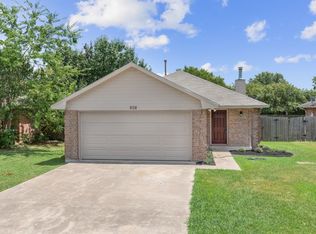 808 Azalea Ct, College Station, TX 77840