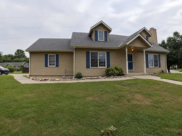 3430 Woodduck Way, Manhattan, KS 66503