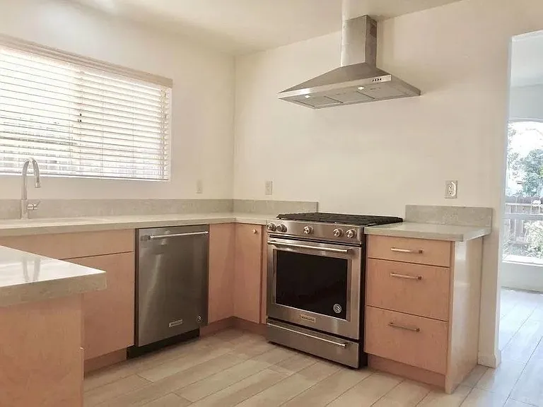 190 Evergreen Ave #A — Photo 21